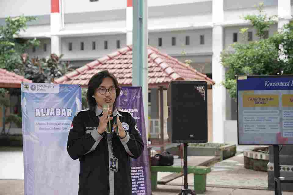 Pemaparan Teknik Elektro di SMA 1 Gebog Kudus 